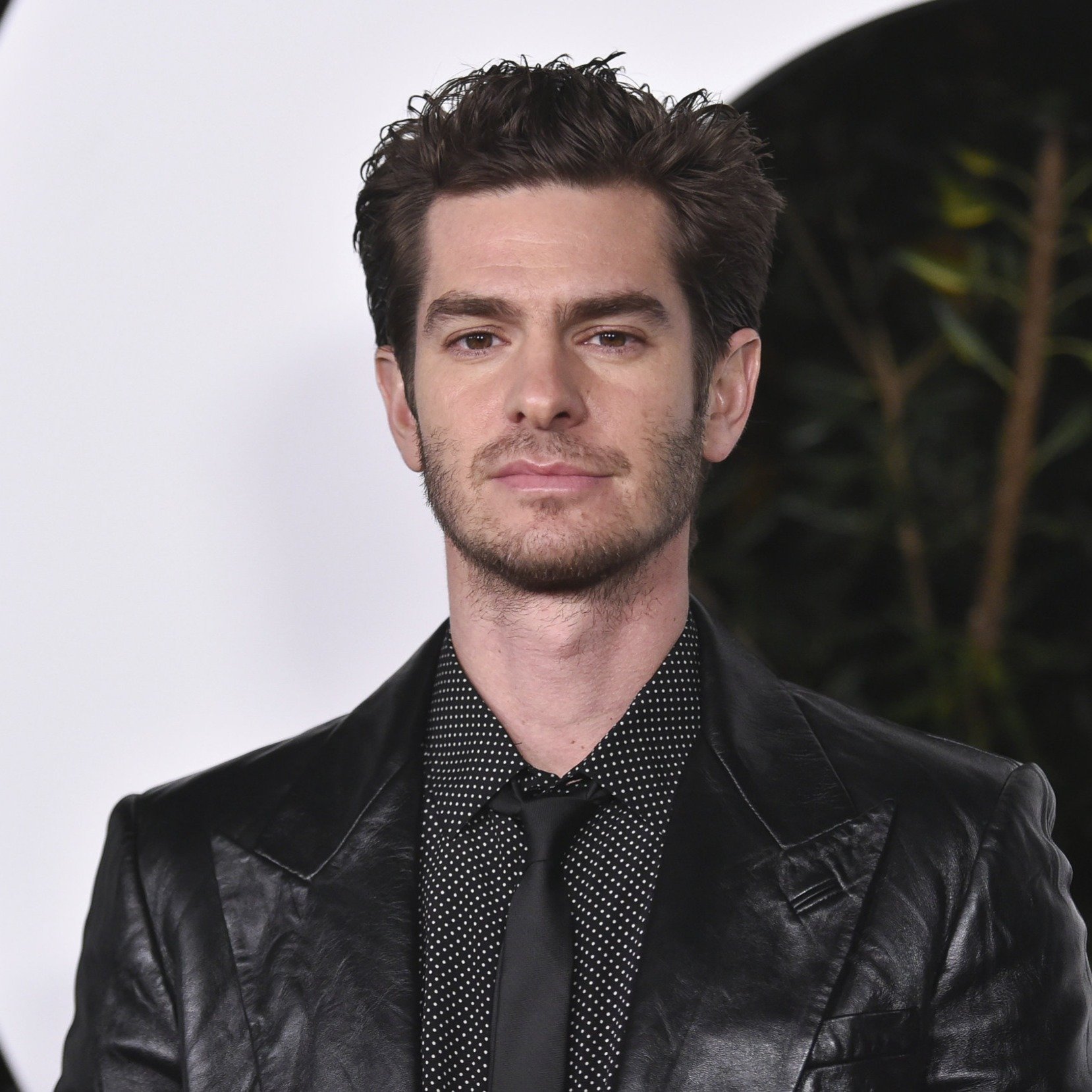 Andrew Garfield disputa Oscar de melhor ator em filme sobre a guerra